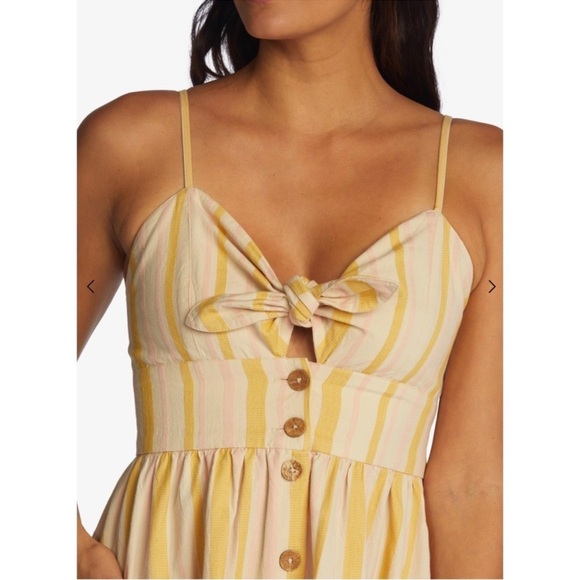 Roxy Under the Cali Sun Stripe Strappy Yellow Dress Sz Medium - Picture 3 of 11